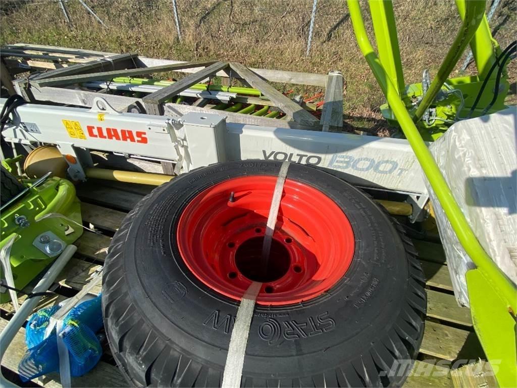 CLAAS VOLTO 1300 T Ancinho virador