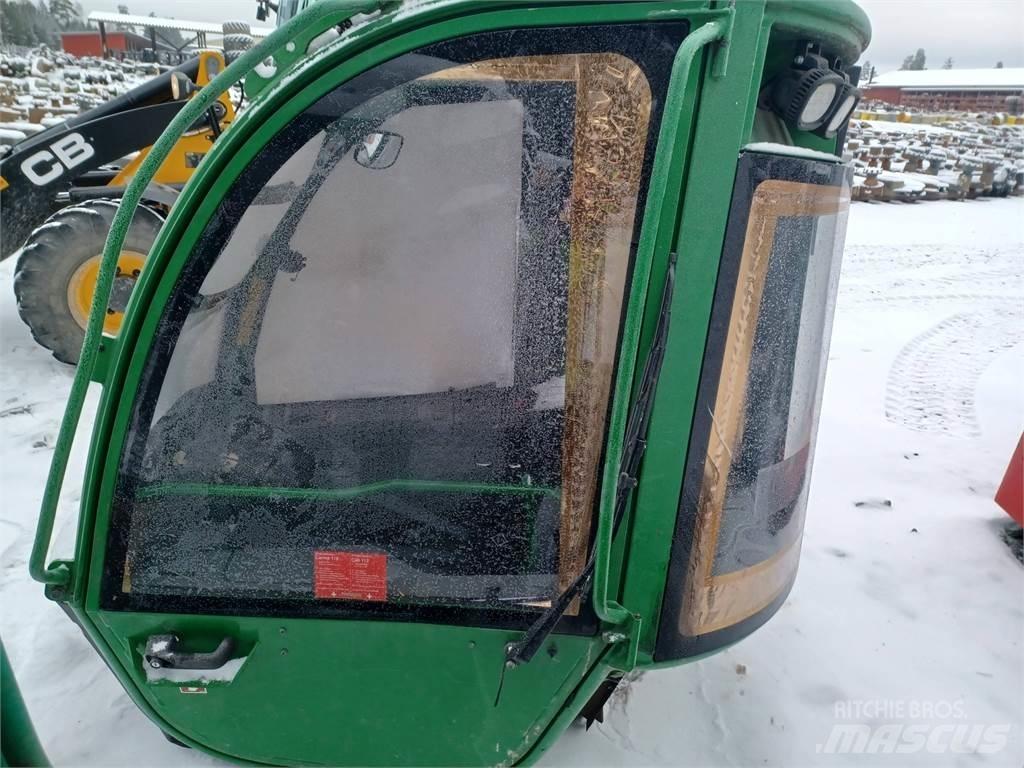 John Deere 1210e Cabina
