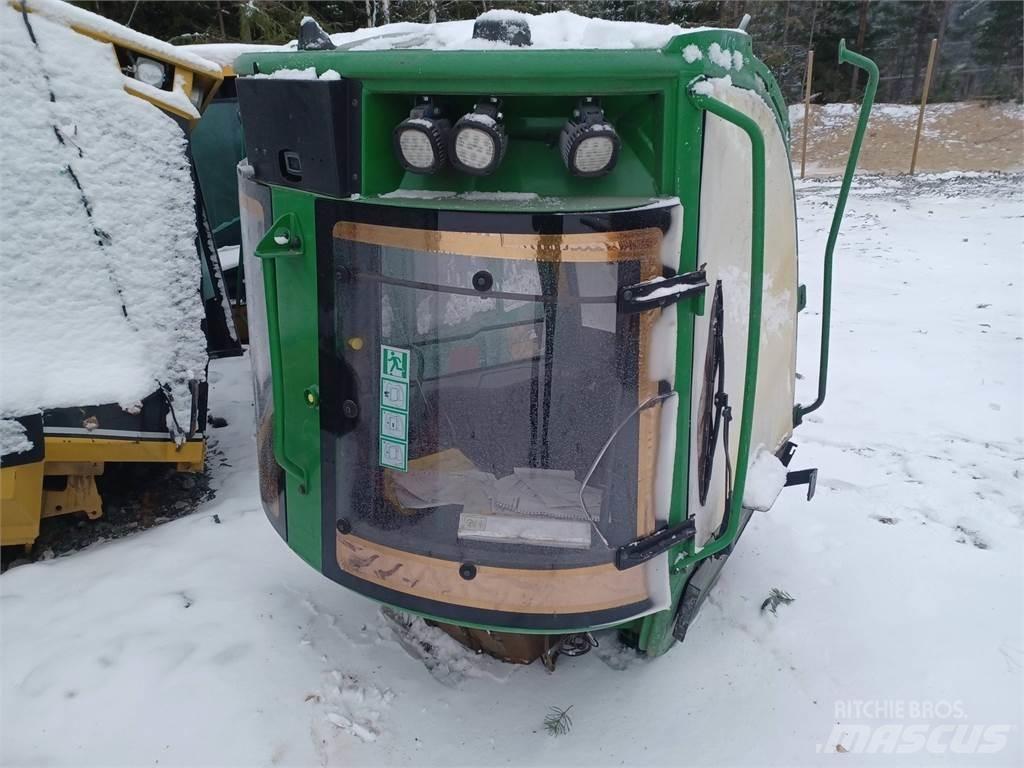 John Deere 1210e Cabina