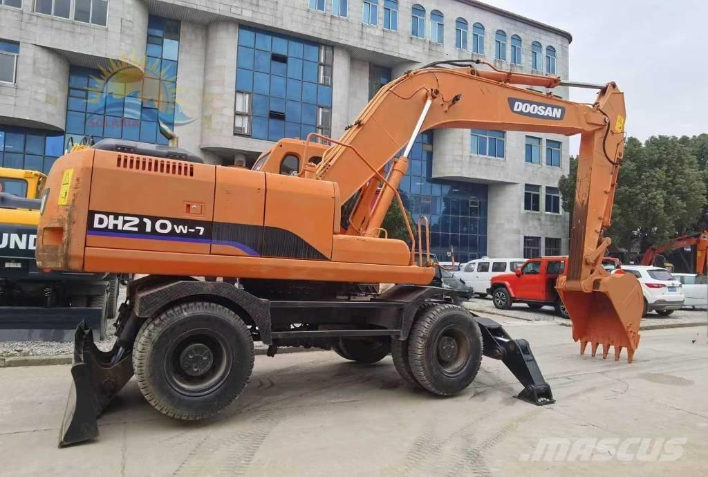 Doosan DH 210 W-7 Escavadoras de rodas
