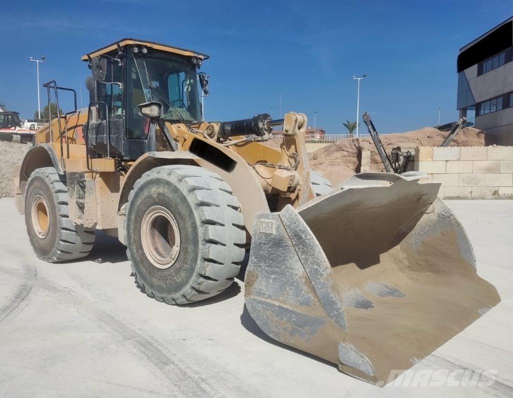 CAT 966 M Carregadeiras de rodas