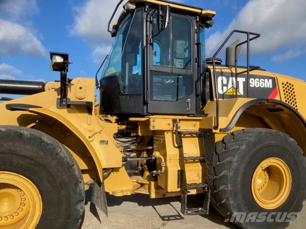 CAT 966 M Carregadeiras de rodas