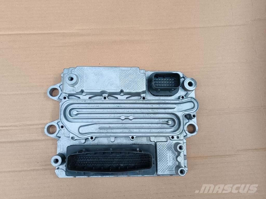 Mercedes-Benz ACM2 Electrónica