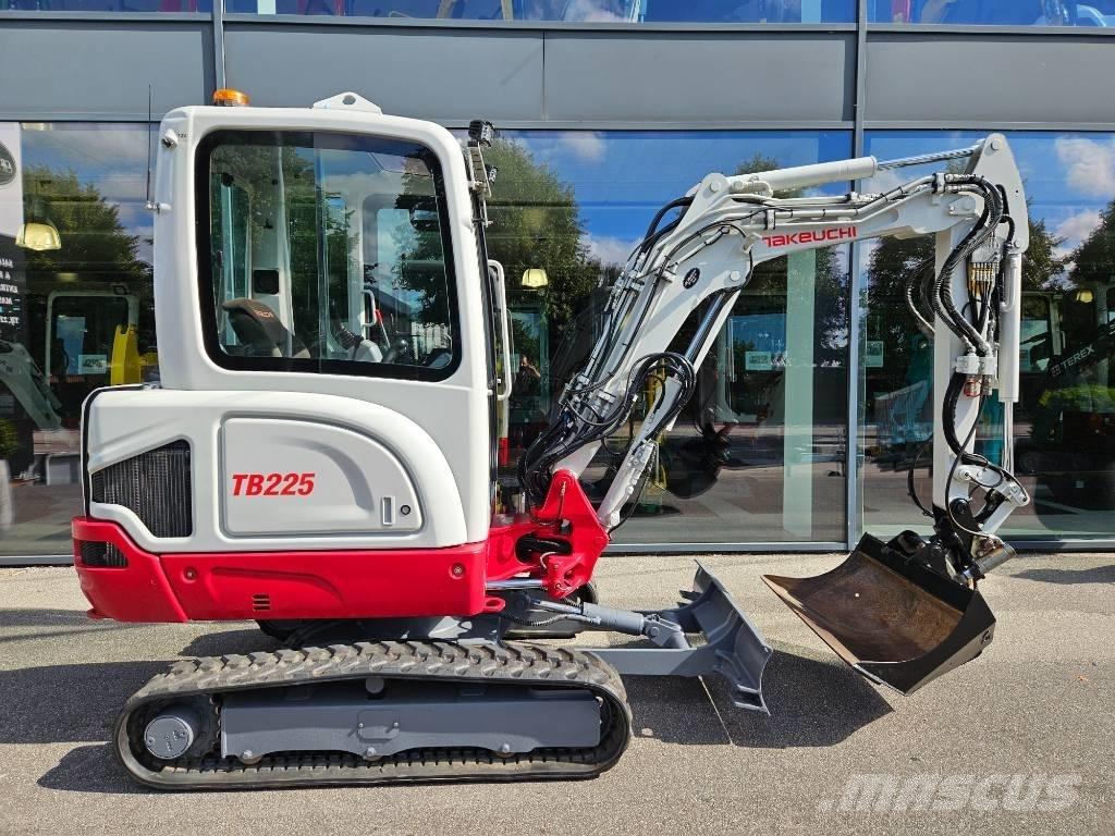 Takeuchi TB 225 Miniescavadeiras