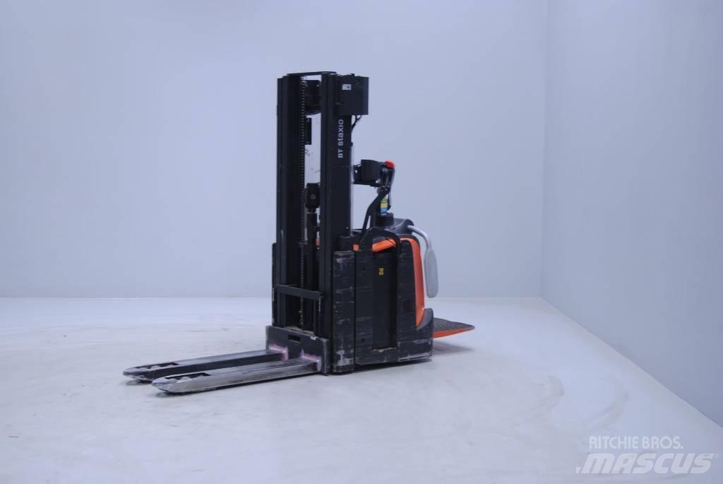 Toyota SPE160L Empilhador para operador externo