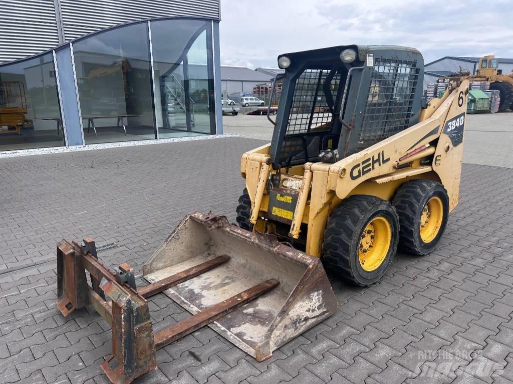 Gehl 3840 E Minicarregadeiras