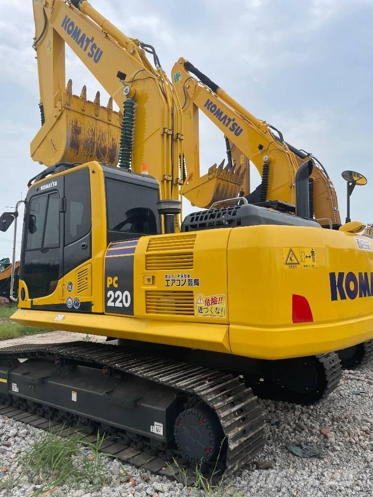 Komatsu PC 220 Escavadeiras de esteiras