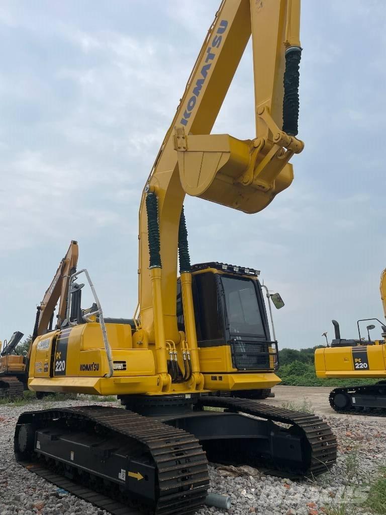 Komatsu PC 220 Escavadeiras de esteiras