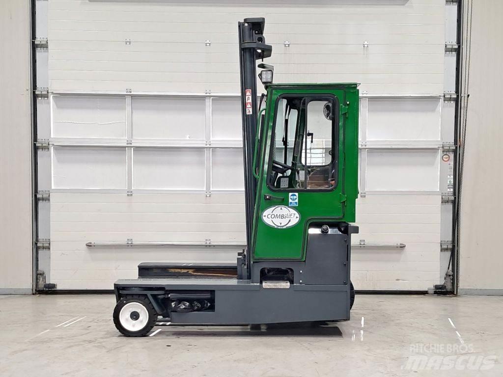 Combilift C3000 Carregadores laterais