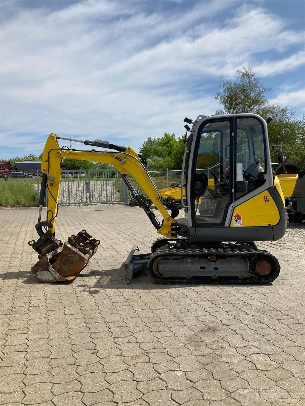 Wacker Neuson ET24 Miniescavadeiras