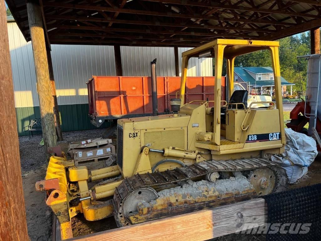 CAT D 3 B Dozers - Tratores rastos