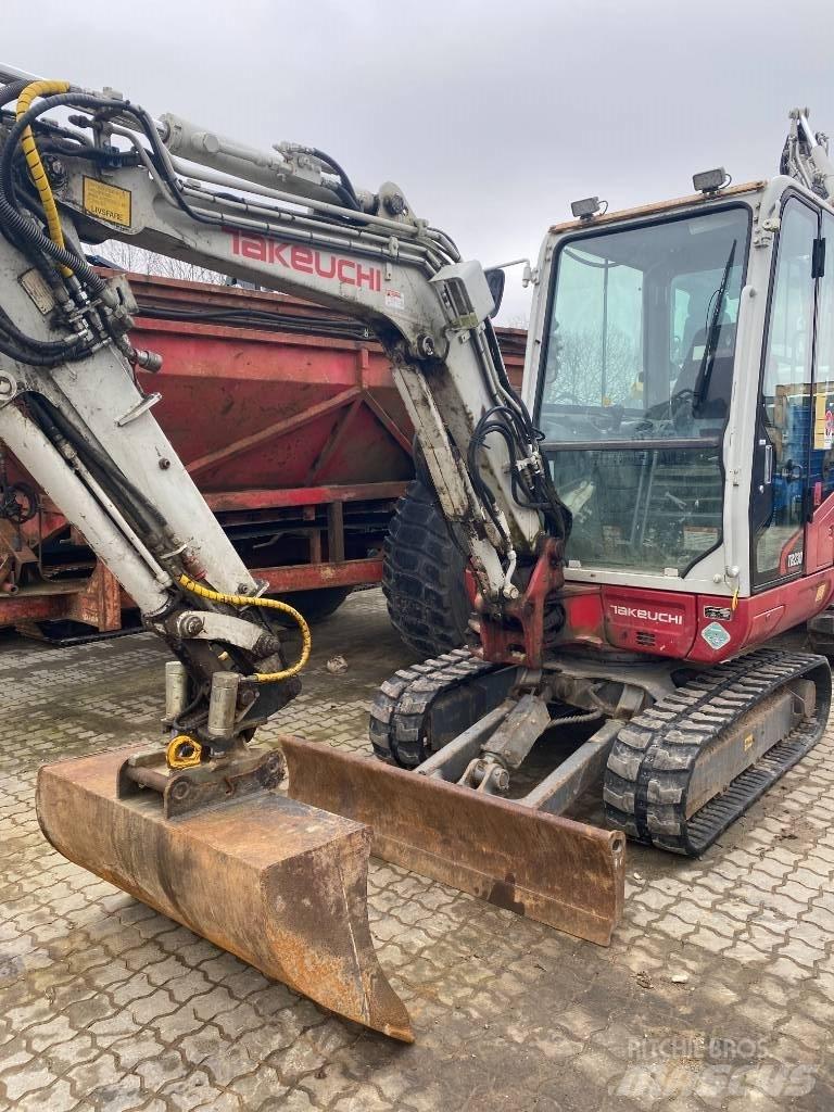Takeuchi TB230 Miniescavadeiras