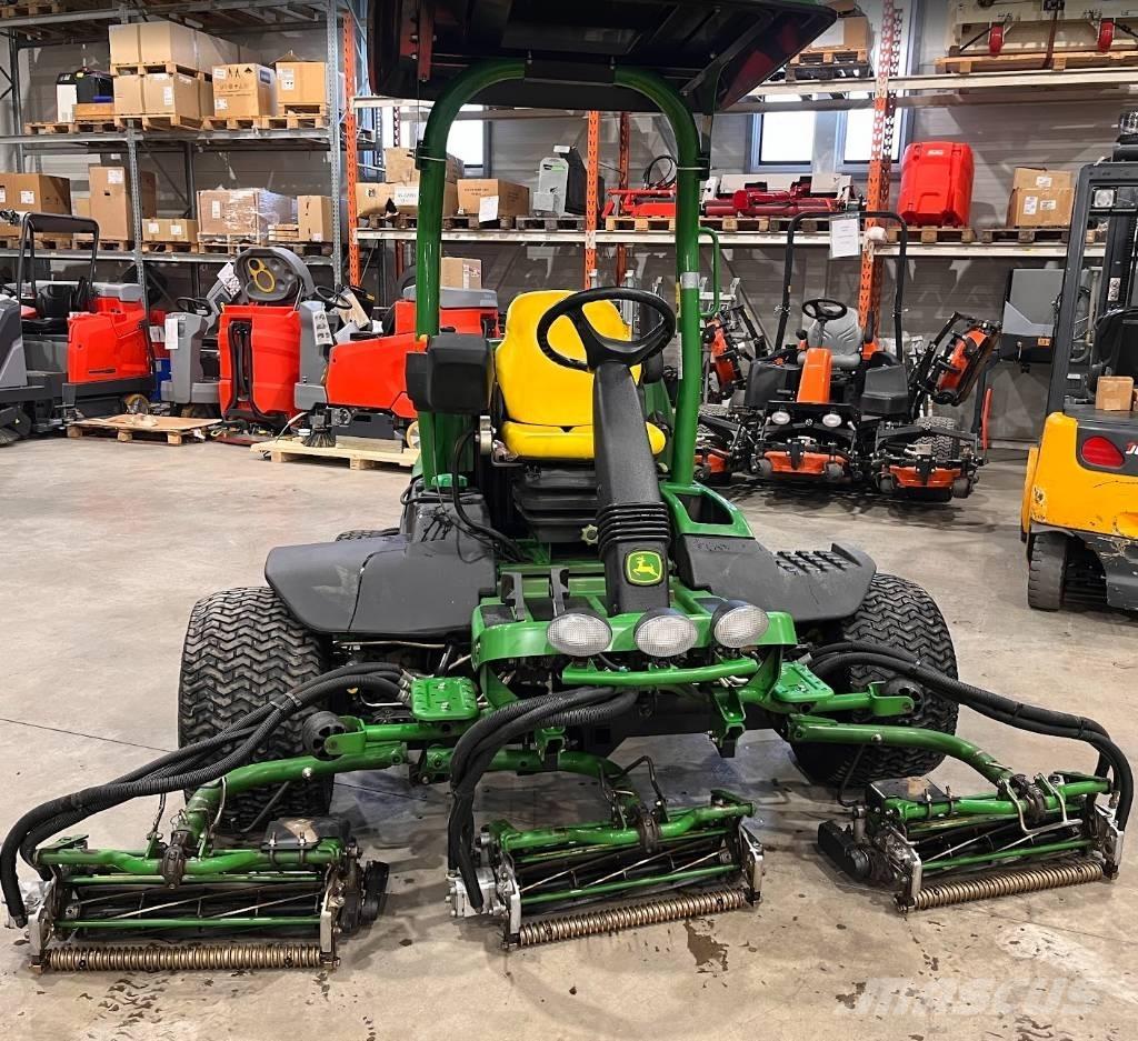 John Deere 7500A Corta-Relvas Fairway