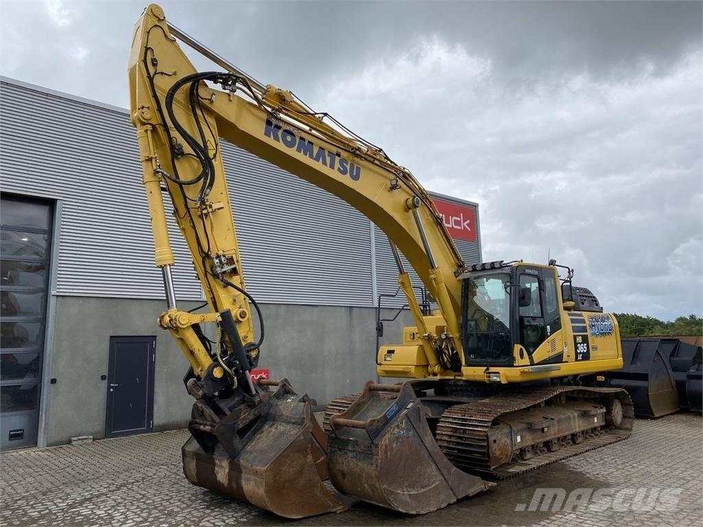 Komatsu HB365LC-3 Escavadeiras de esteiras
