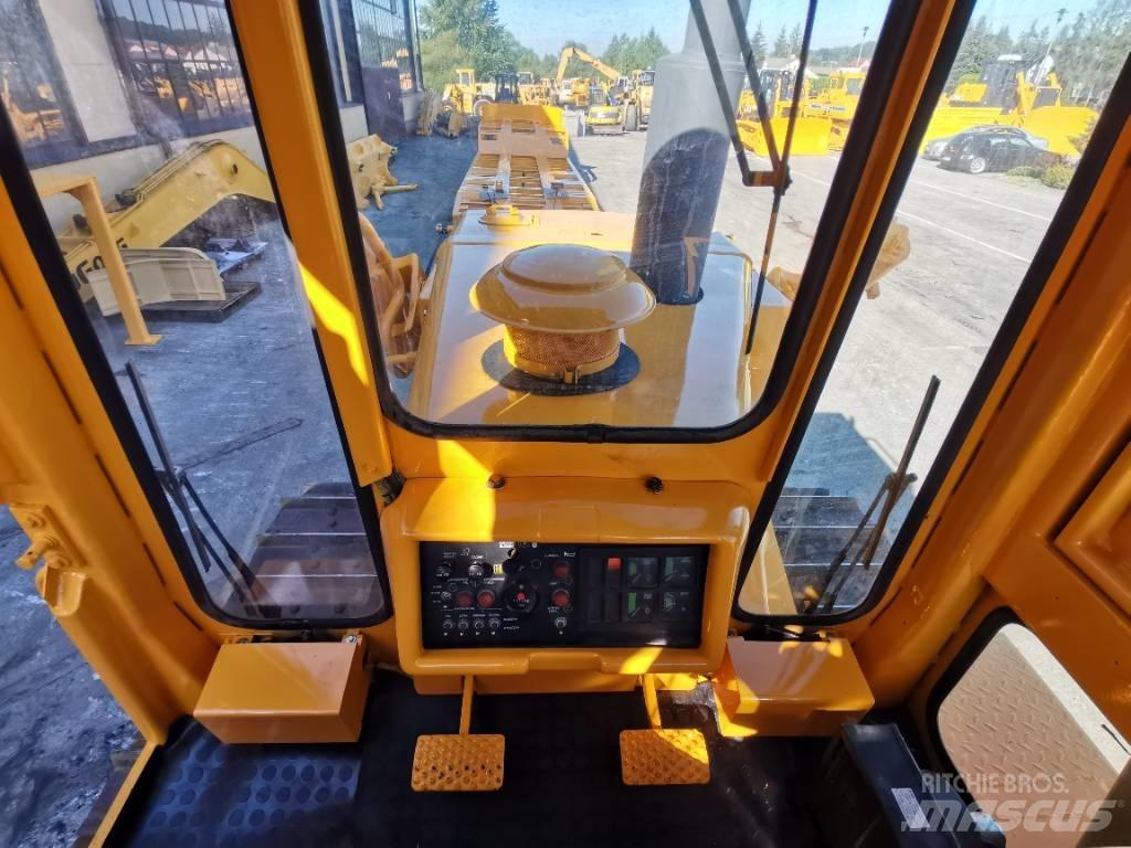 Dressta TD-20G Dozers - Tratores rastos