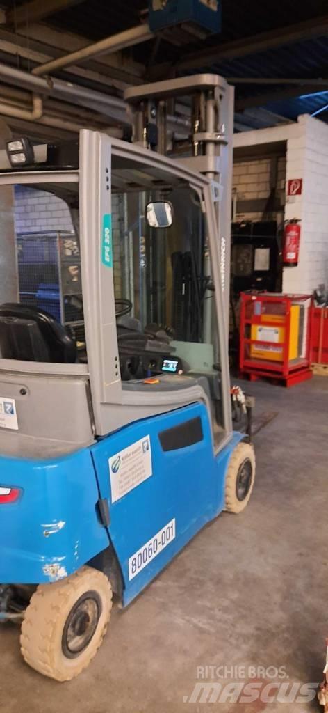 Jungheinrich EFG 320 Empilhadores eléctricos