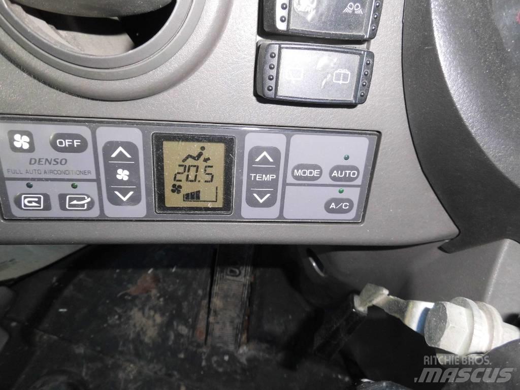 Hitachi ZW 180 Carregadeiras de rodas