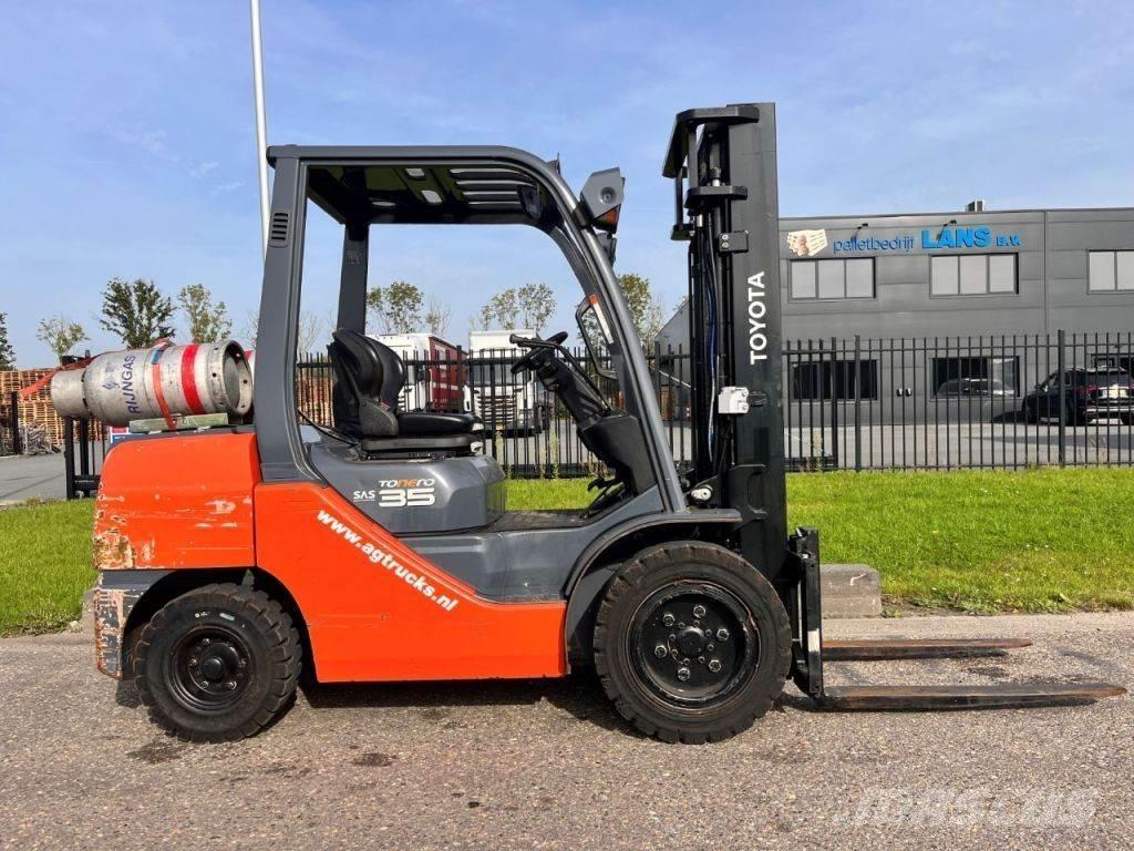 Toyota 02-8FGJF35 Empilhadores a gás