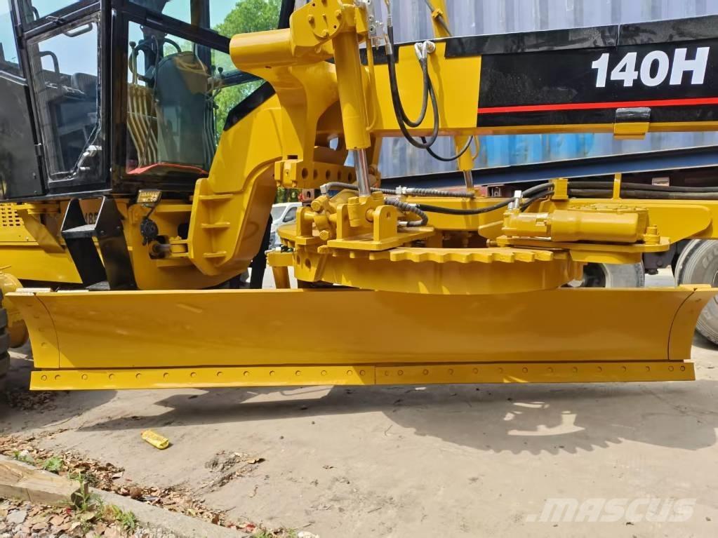 CAT 120 H Motoniveladoras
