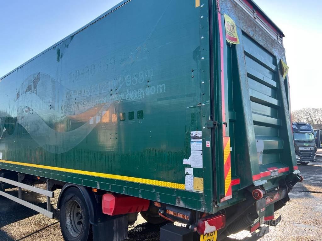 Scania P 230 Caminhões de caixa fechada