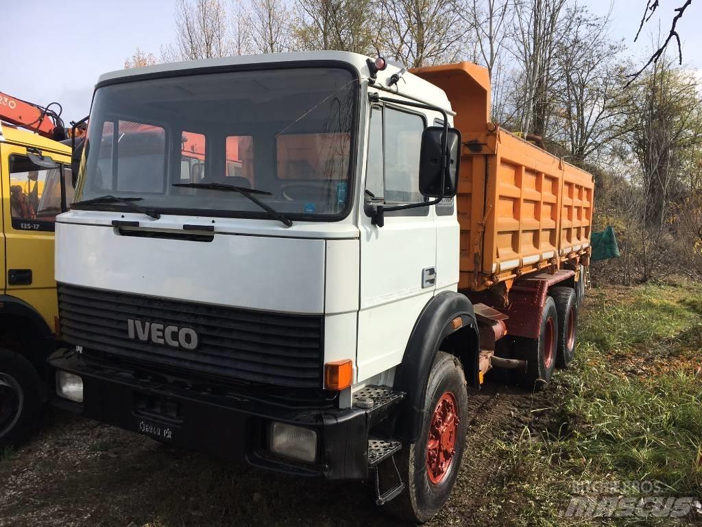 Iveco 330-26 Camiões basculantes