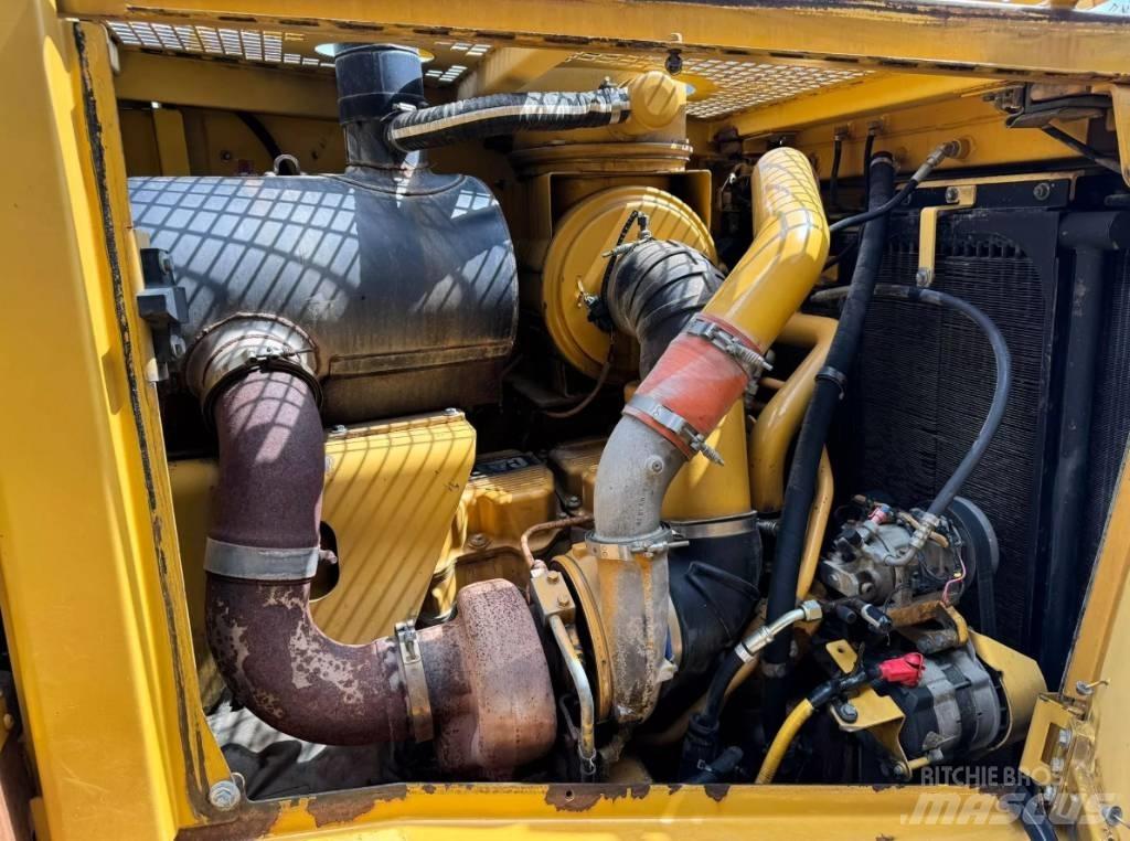 CAT D 8 T Dozers - Tratores rastos