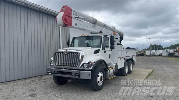 Altec AA55E Plataformas aéreas montadas em camião