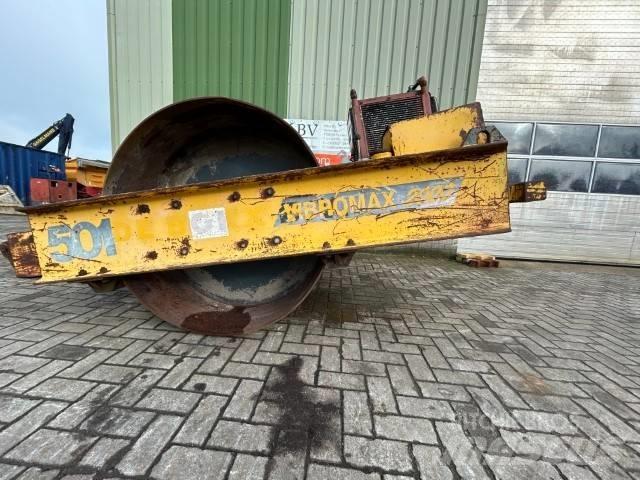 Vibromax 2000 Cilindros rebocados vibratórios
