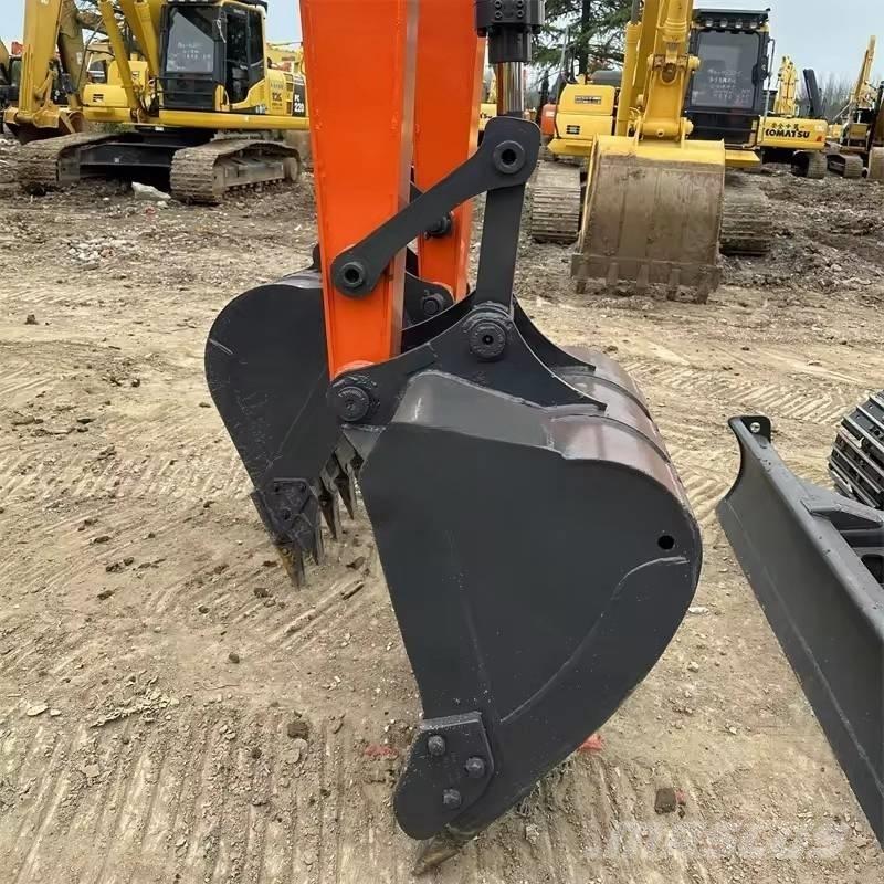 Doosan DX 80 Escavadoras Midi 7t - 12t
