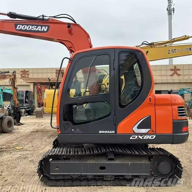 Doosan DX 80 Escavadoras Midi 7t - 12t
