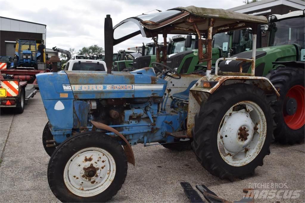 Ford 2000 Tratores Agrícolas usados
