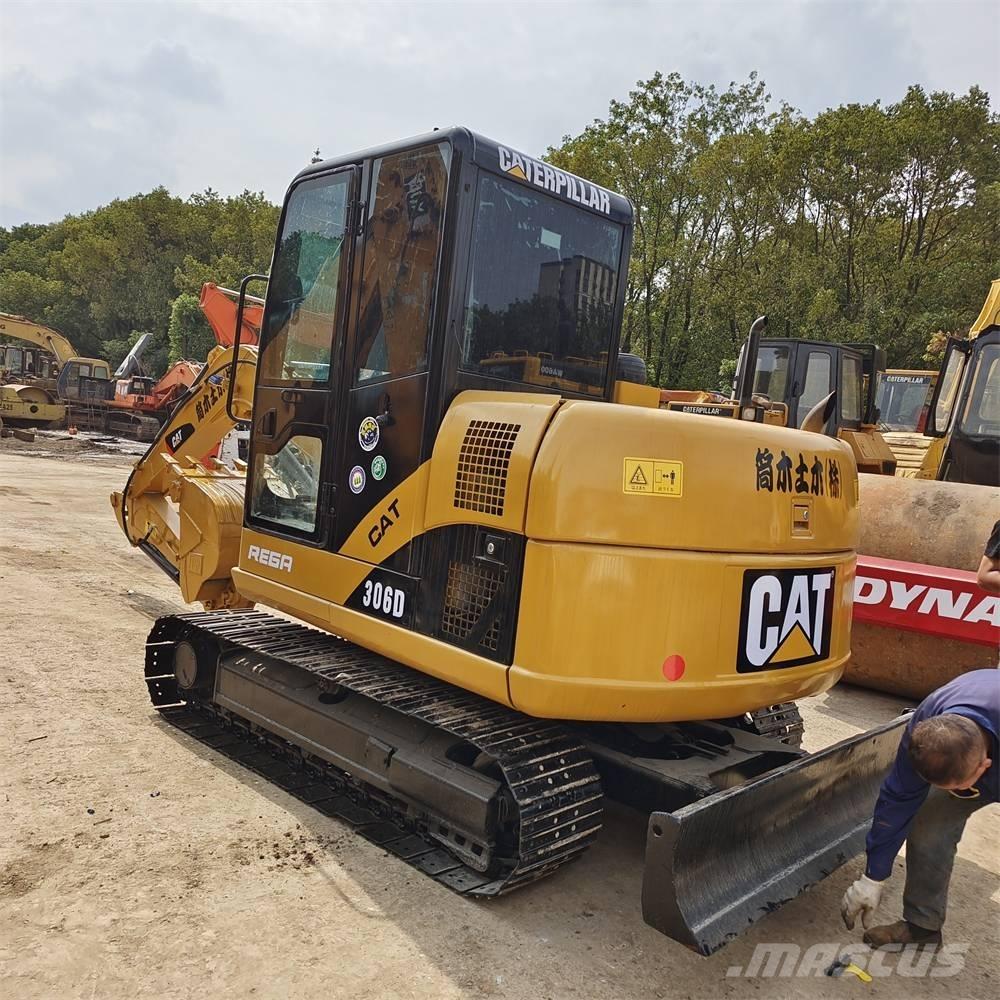 CAT 306 Miniescavadeiras