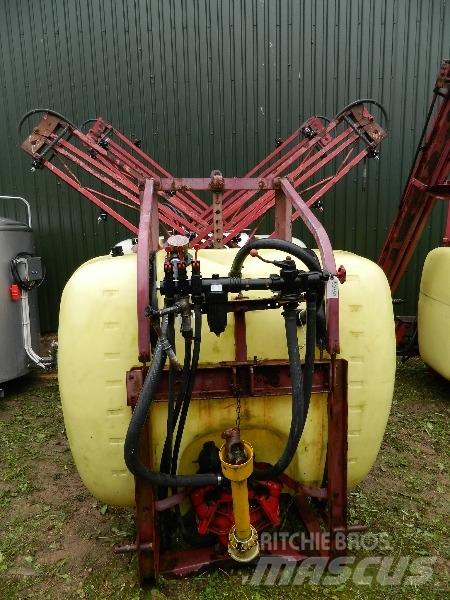 Hardi 800 Pulverizadores rebocados