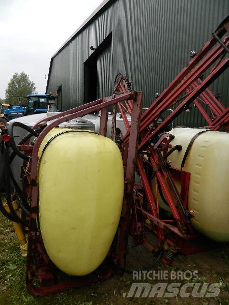Hardi 800 Pulverizadores rebocados