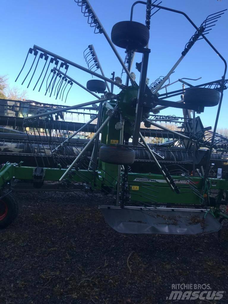 Fendt Former 671 Ancinho virador