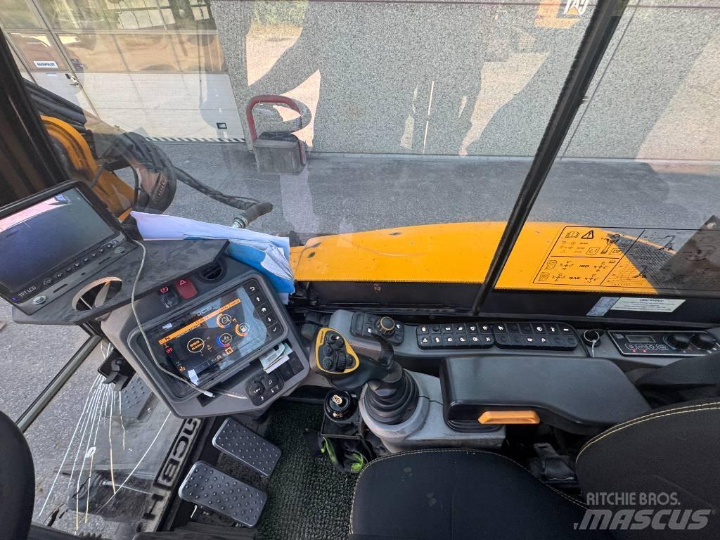 JCB Hydradig Escavadoras de rodas