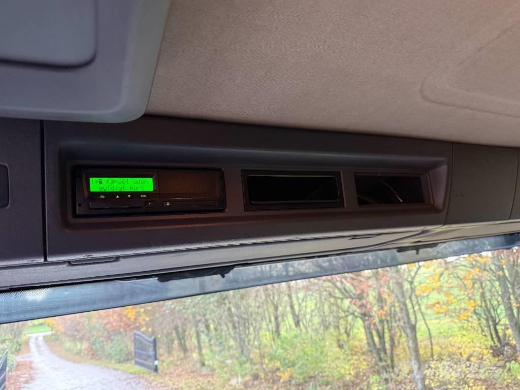 Scania P450 8x2/4 Camiões caixa desmontável com elevador de cabo