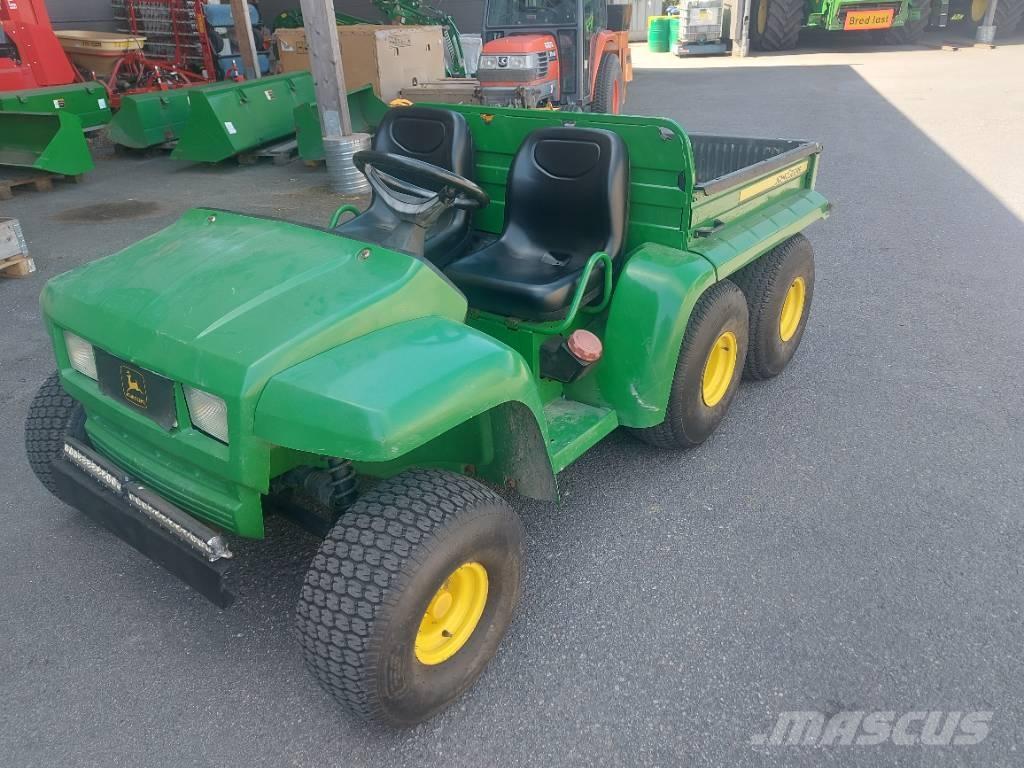 John Deere Gator 4x4 Espaços verdes - Outros

