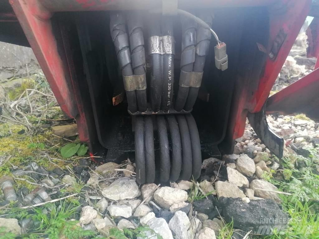 Manitou MT 1740 arm Lanças e braços dippers
