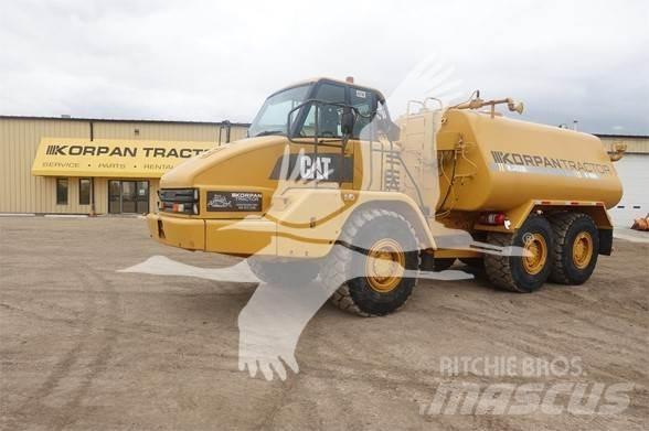CAT 730 Auto-tanques
