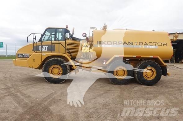 CAT 730 Auto-tanques