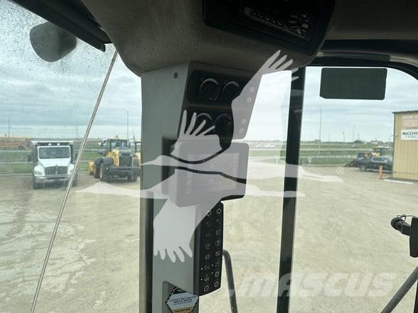CAT 966M Carregadeiras de rodas