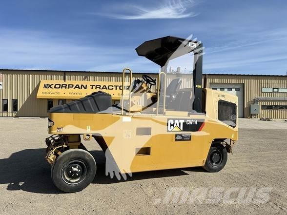 CAT CW14 Cilindros Compactadores de pneus