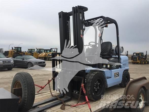 Utilev UT30P Empilhadores Diesel