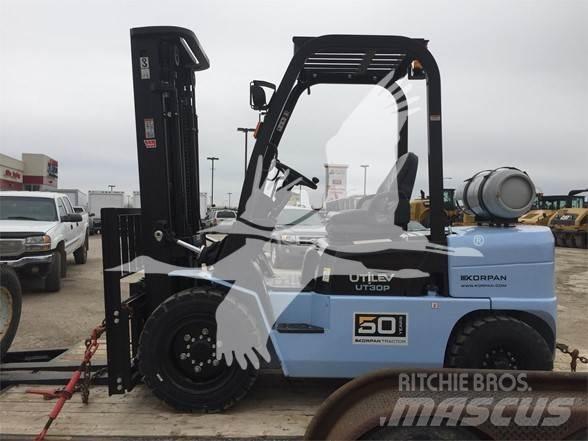 Utilev UT30P Empilhadores Diesel