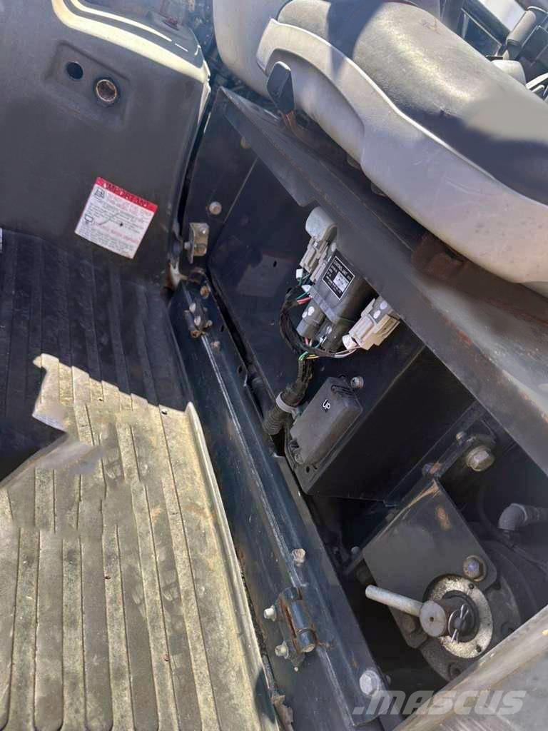 Hitachi ZX 27 U Miniescavadeiras