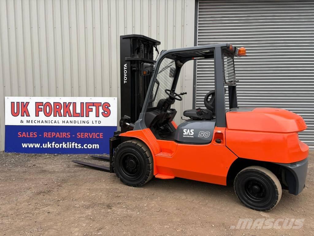 Toyota 7 FDA 50 Empilhadores Diesel