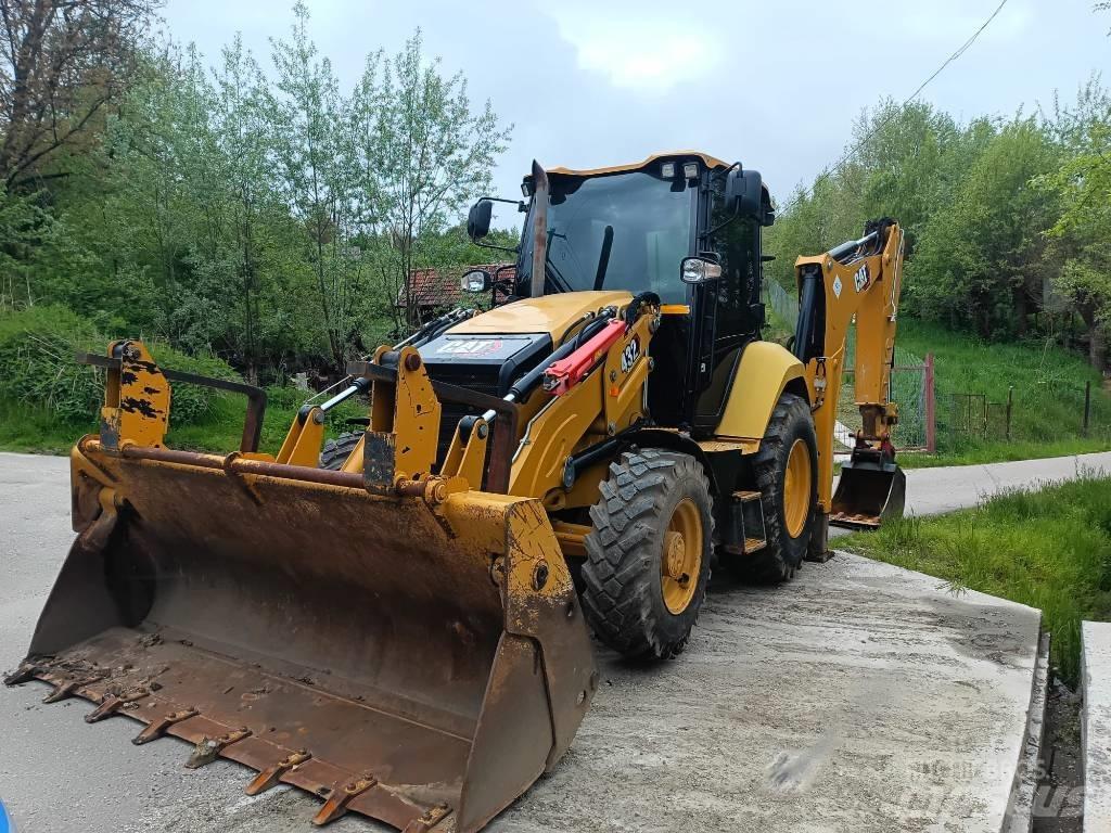 CAT 432 Retroescavadeiras