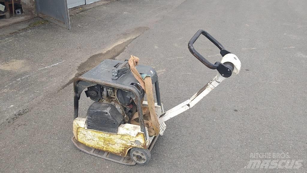 Wacker DPU3750 Saltitões
