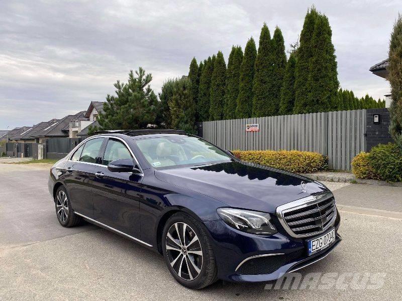 Mercedes-Benz E 300D Automóvel